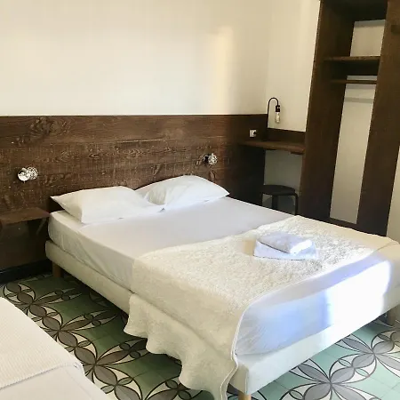 Le Centre Otel Le Boulou