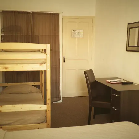 Le Centre Hotel